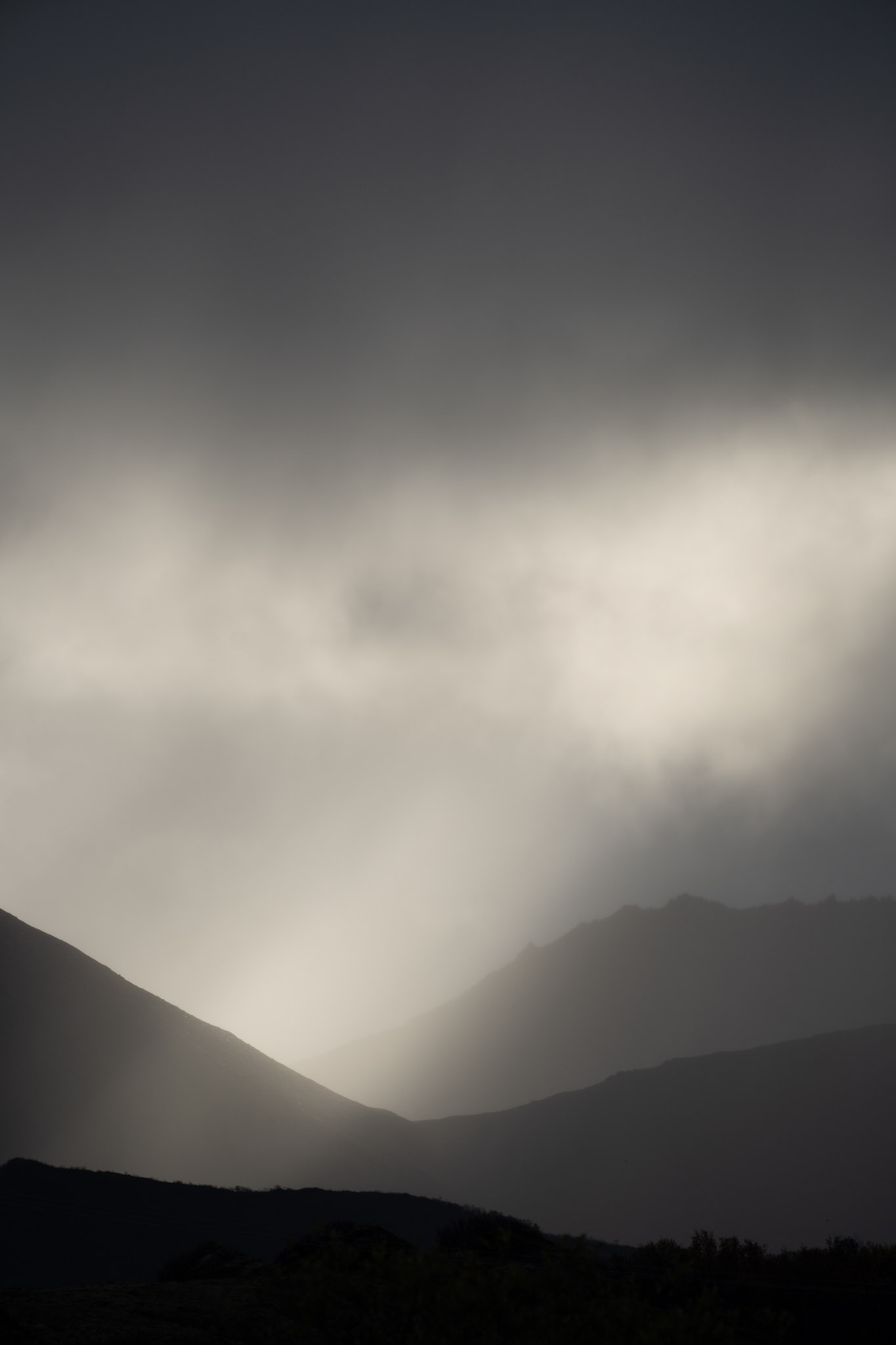 Eine Seite farblos...